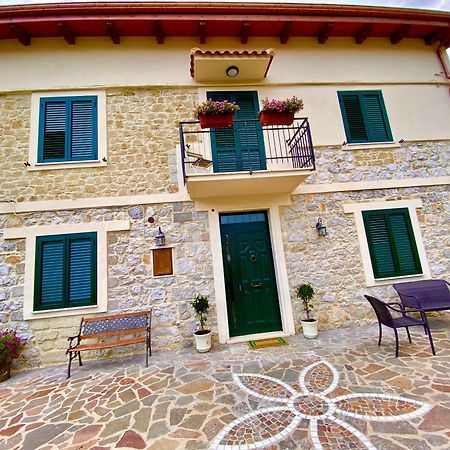 Lenola La Casa Di Nonna Tella B&B 외부 사진