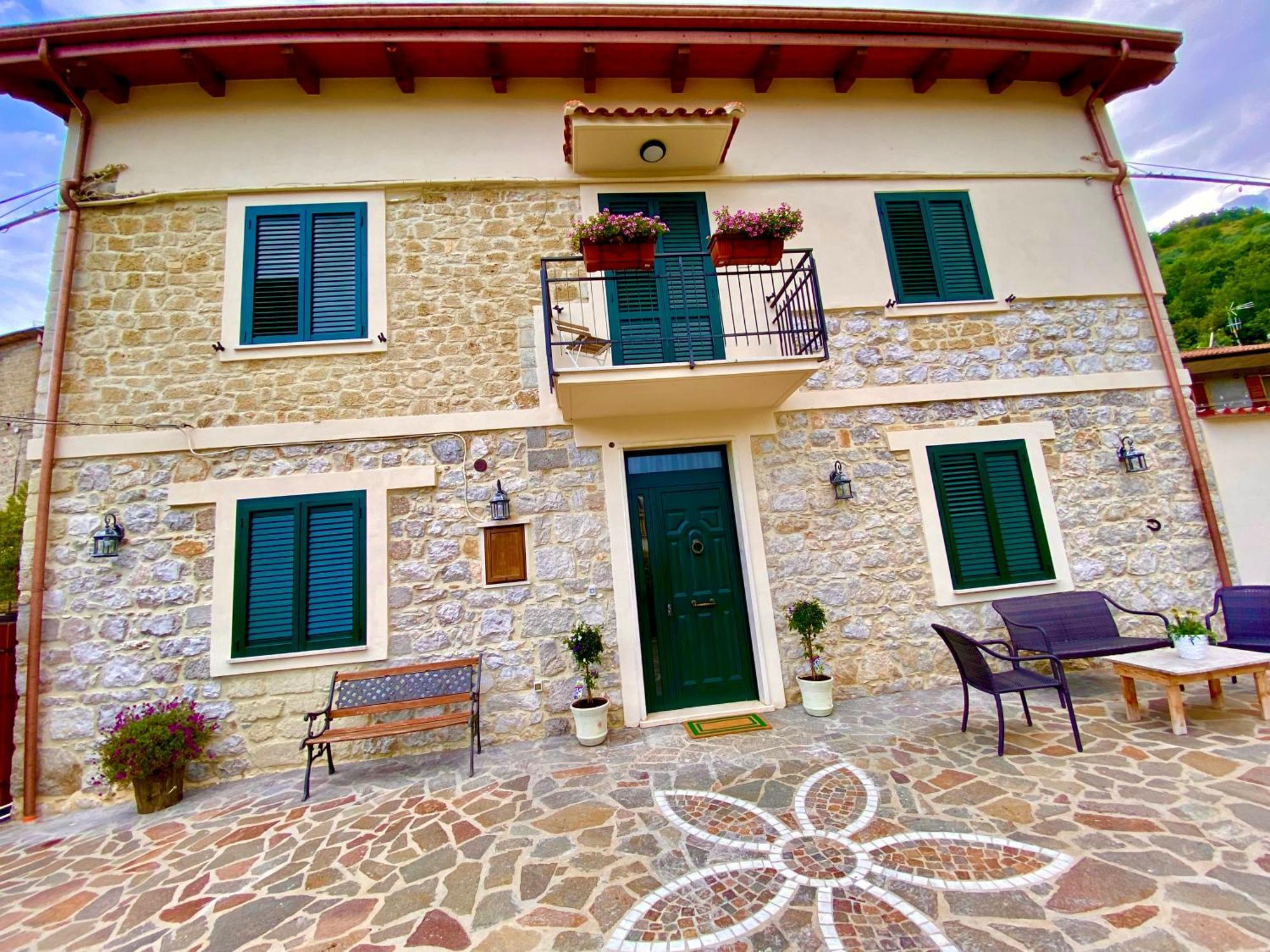Lenola La Casa Di Nonna Tella B&B 외부 사진